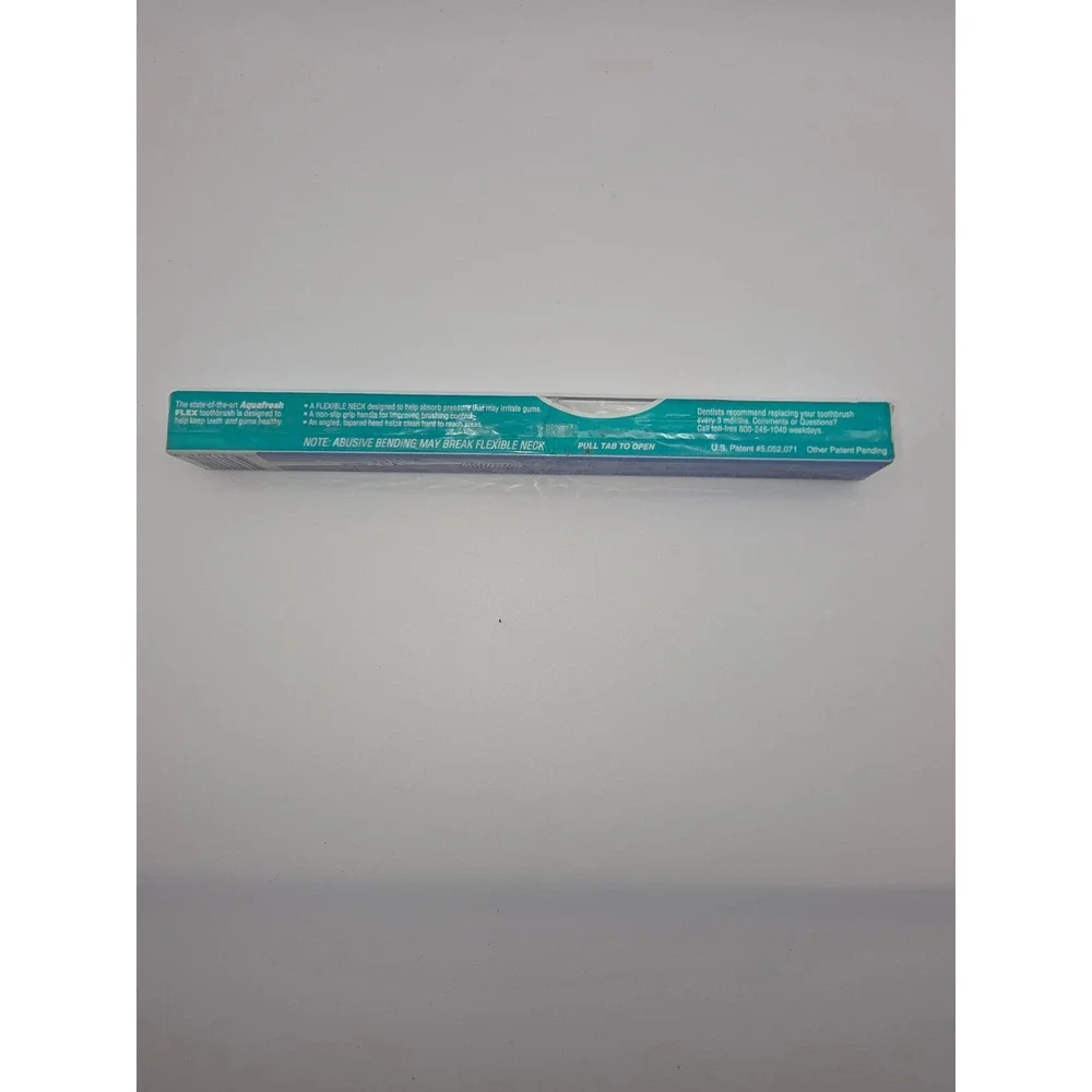 Aquafresh Flex Toothbrush Full‎ Size Soft Flexible Neck Vintage New In Box